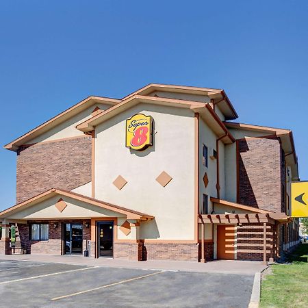 Super 8 By Wyndham Roseville/Detroit Area Exterior foto