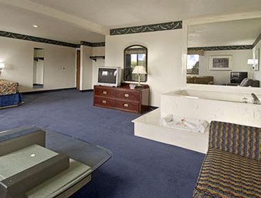 Super 8 By Wyndham Roseville/Detroit Area Cameră foto